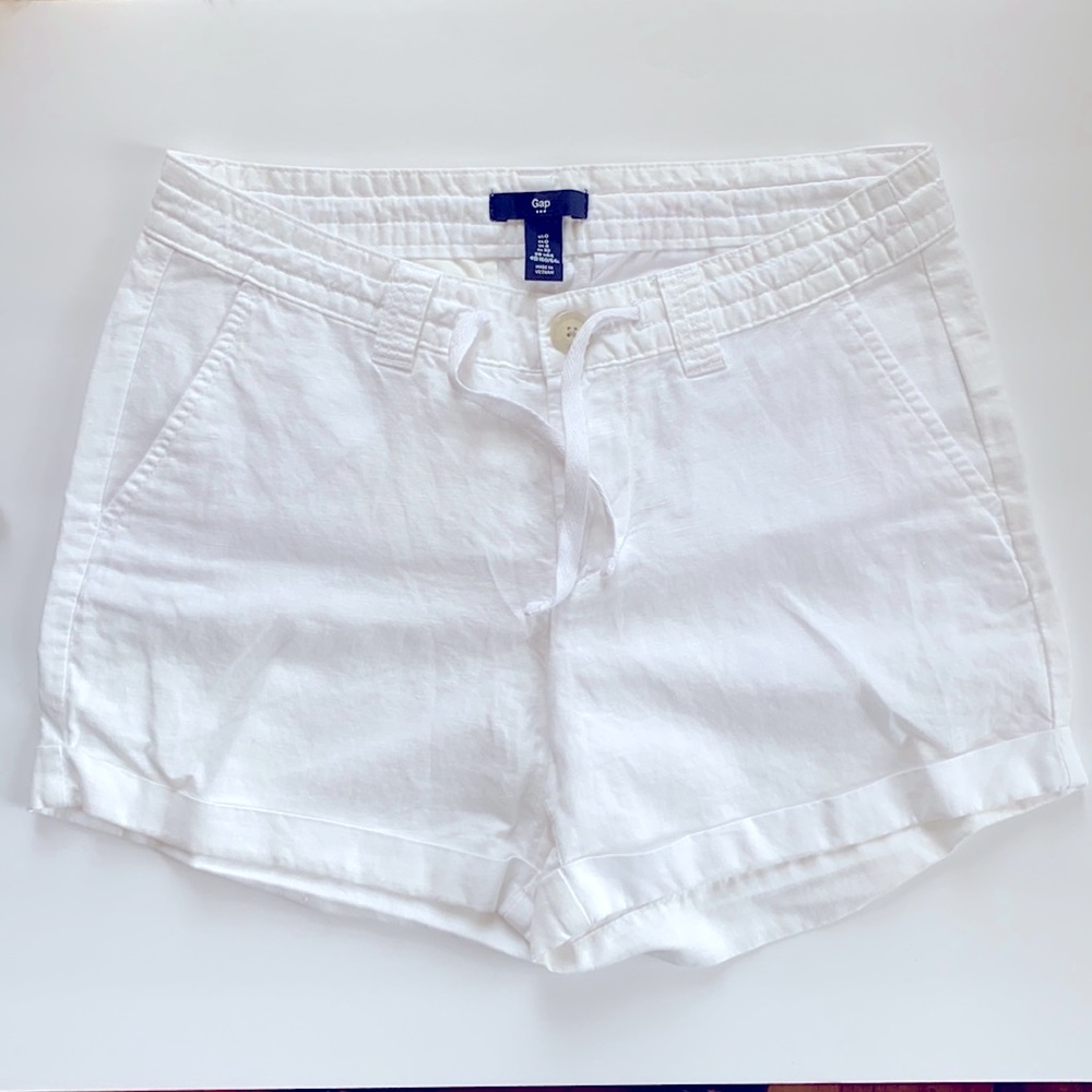 Gap | Women’s White Cotton Flax Shorts |Size 0